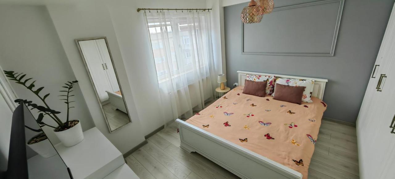 Apartament 1 Mai Bloc Nou-Self Check-In Craiova Eksteriør bilde