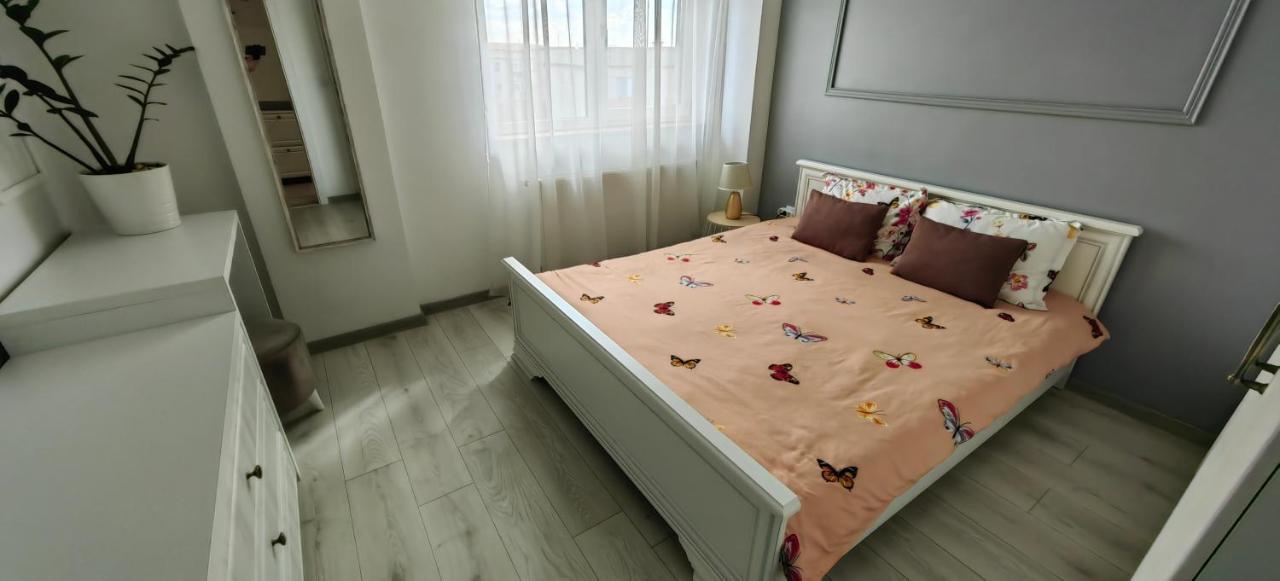 Apartament 1 Mai Bloc Nou-Self Check-In Craiova Eksteriør bilde