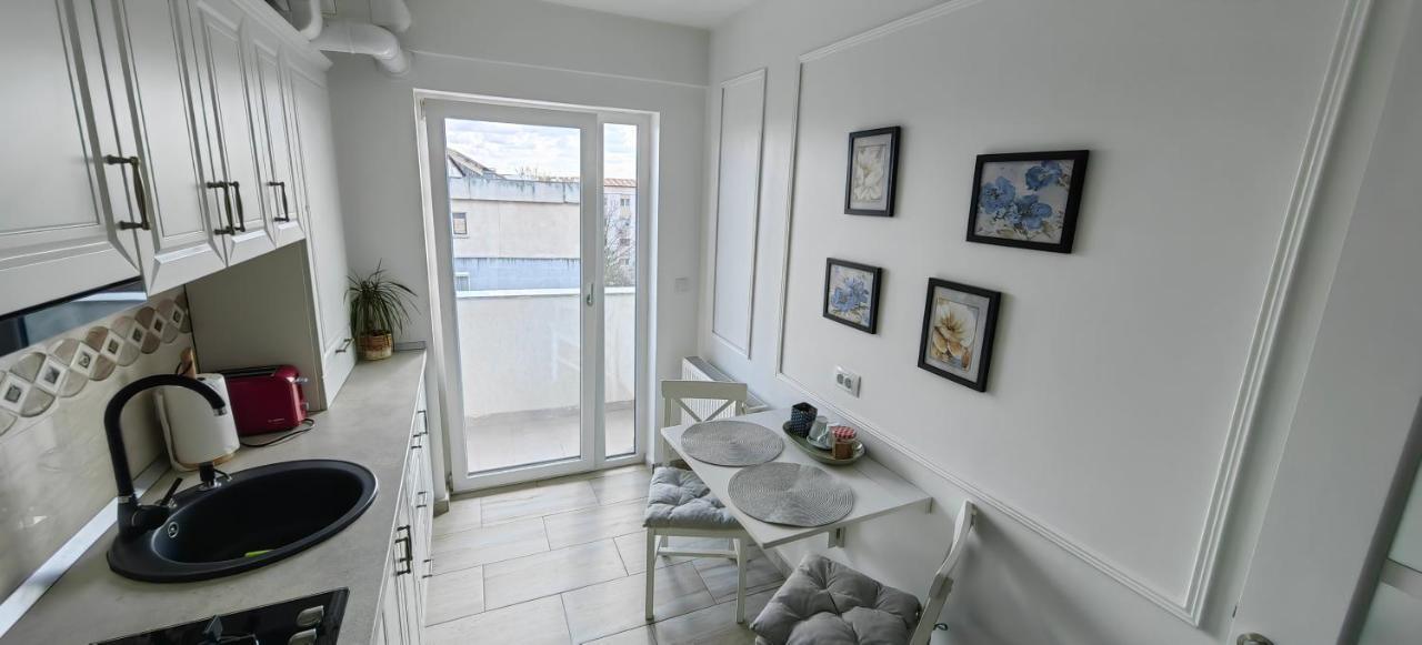 Apartament 1 Mai Bloc Nou-Self Check-In Craiova Eksteriør bilde